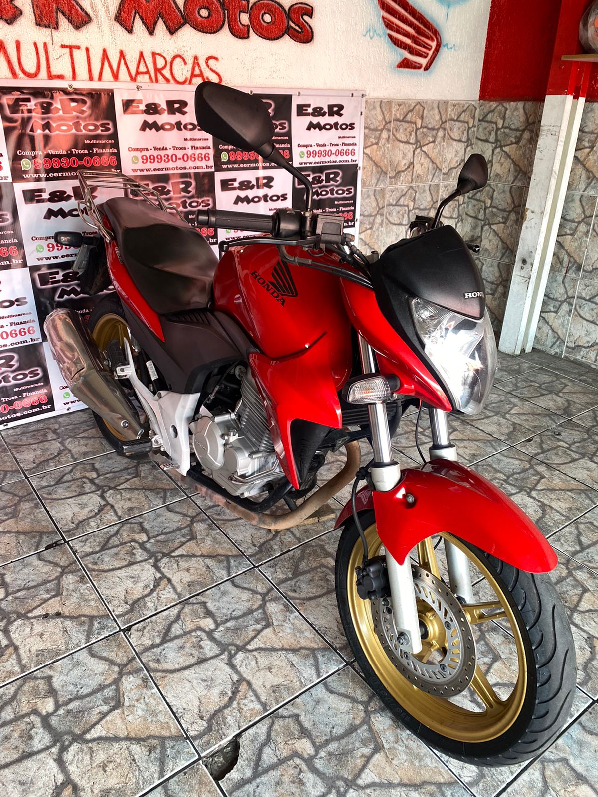 HONDA/CB 300R – 2015 – único dono