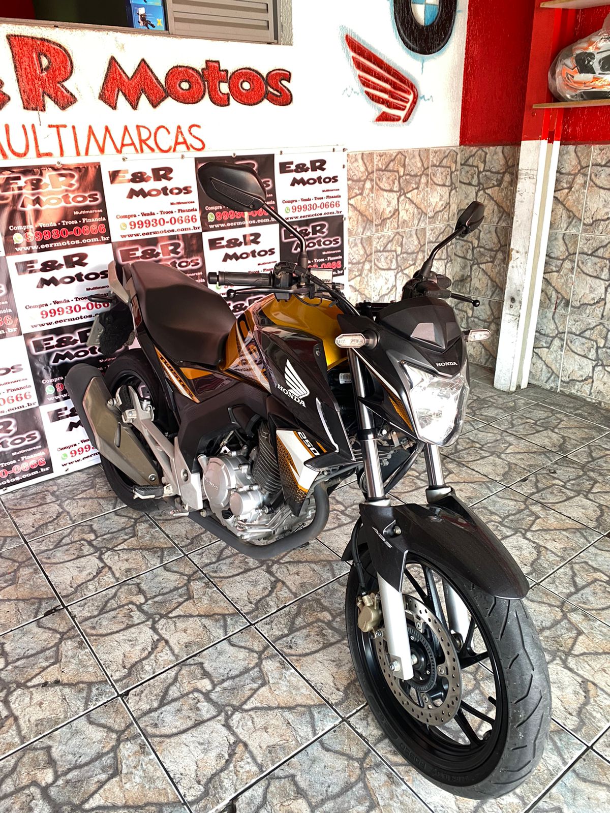 HONDA/CB250 TWISTER – 2021 – 8.000km