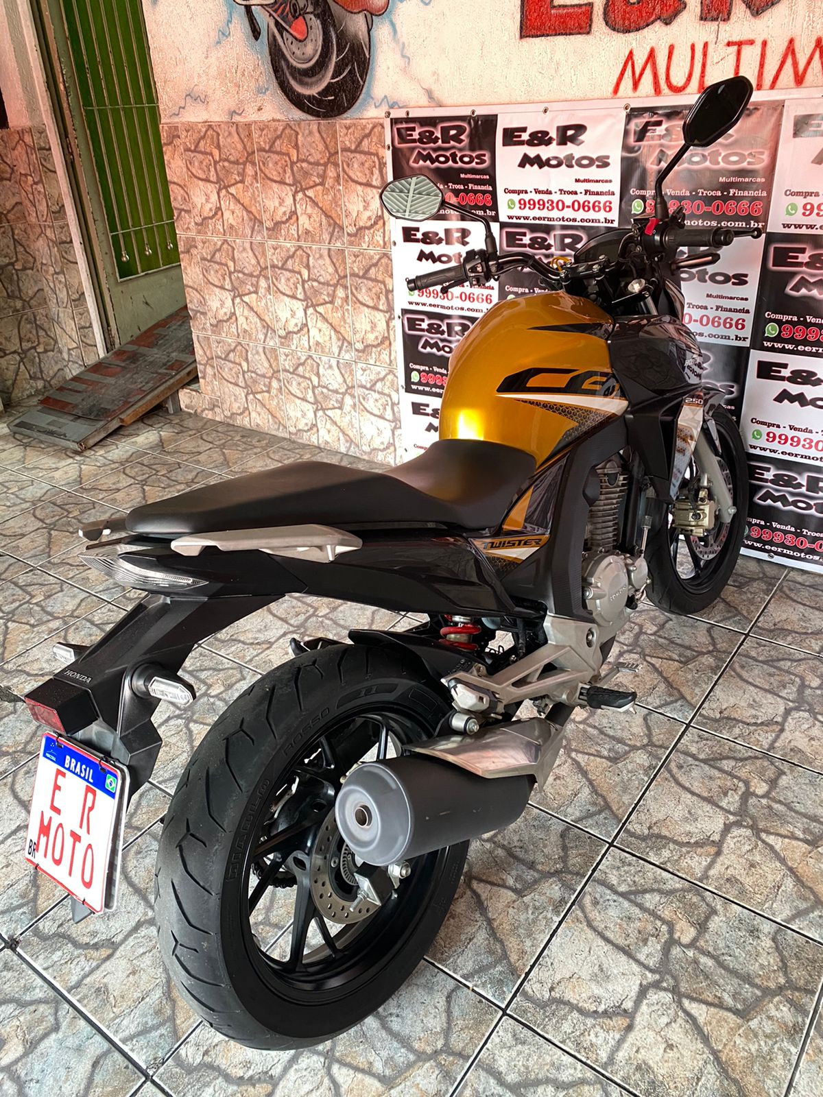 HONDA/CB250 TWISTER – 2021 – 8.000km