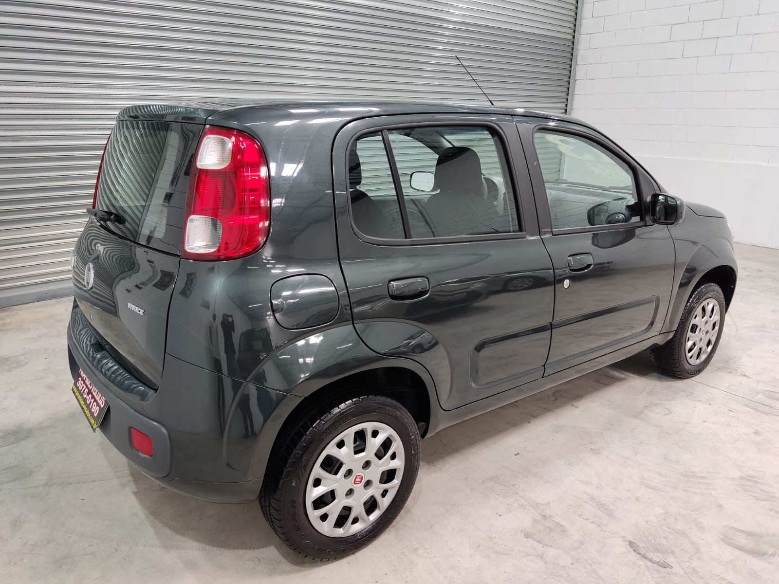 FIAT UNO 1.0 VIVACE ANO 2013 COMPLETO