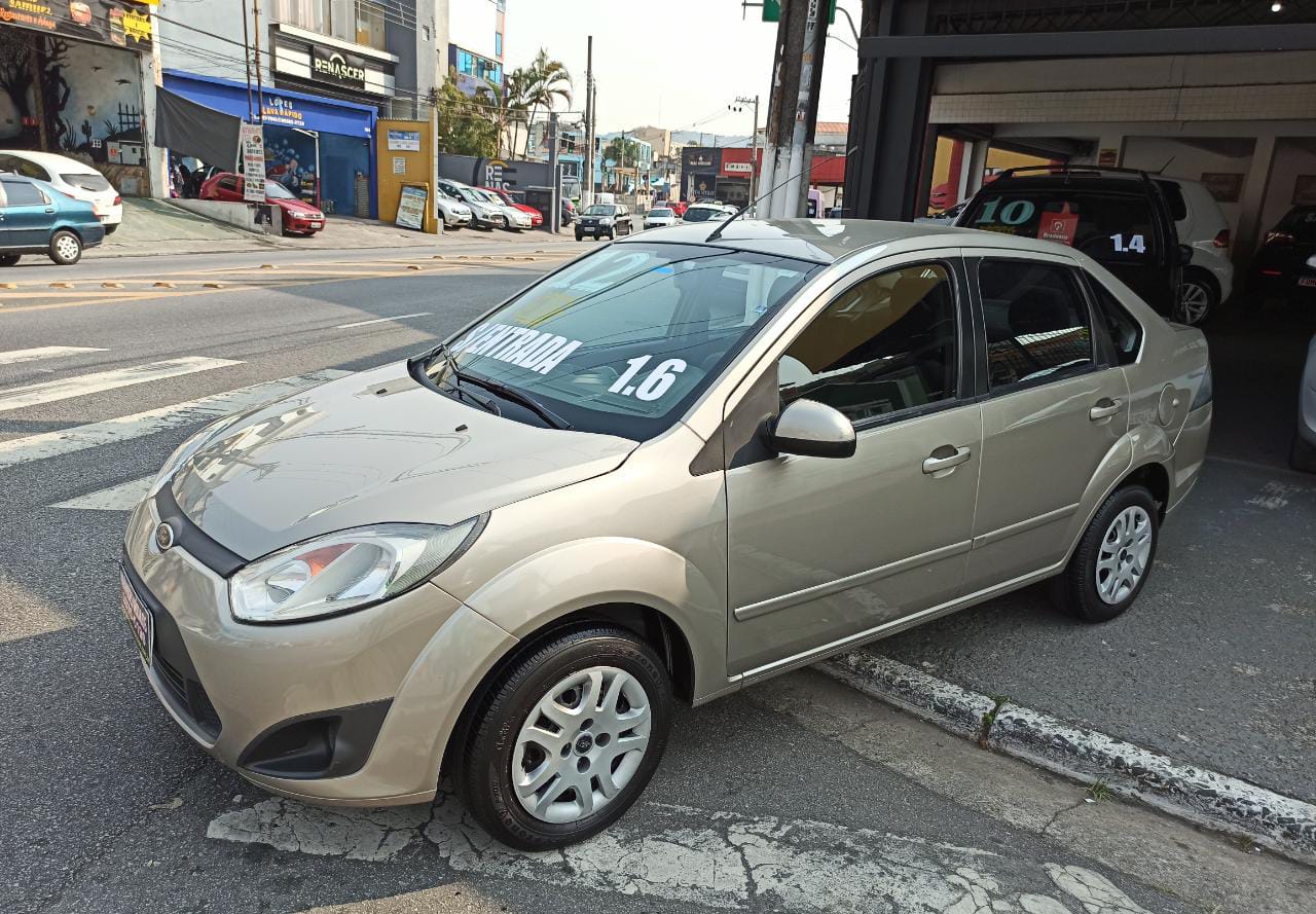 FORD FIESTA SEDAN 1.6 CLASS ANO 2012 COMPLETO