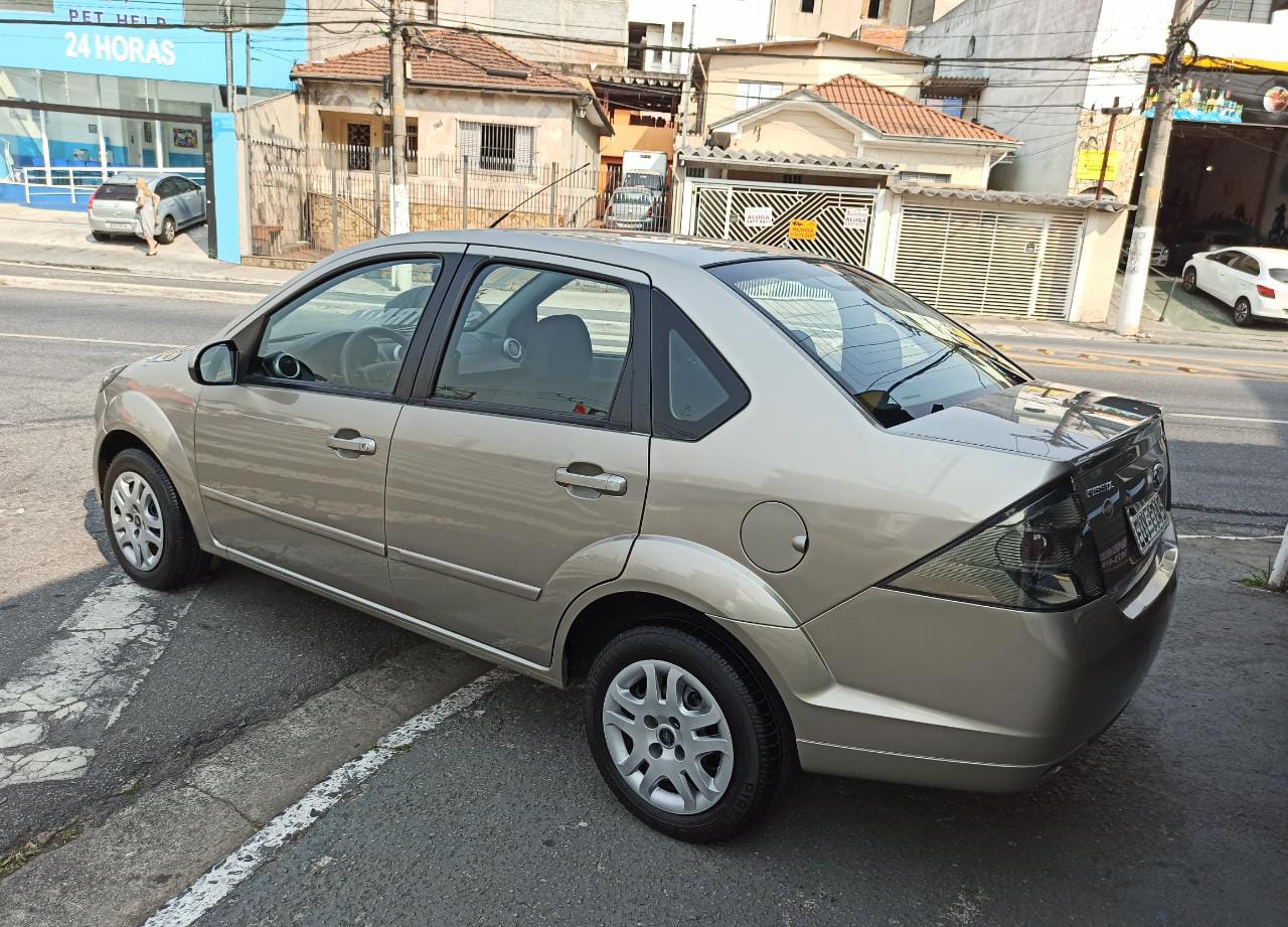 FORD FIESTA SEDAN 1.6 CLASS ANO 2012 COMPLETO