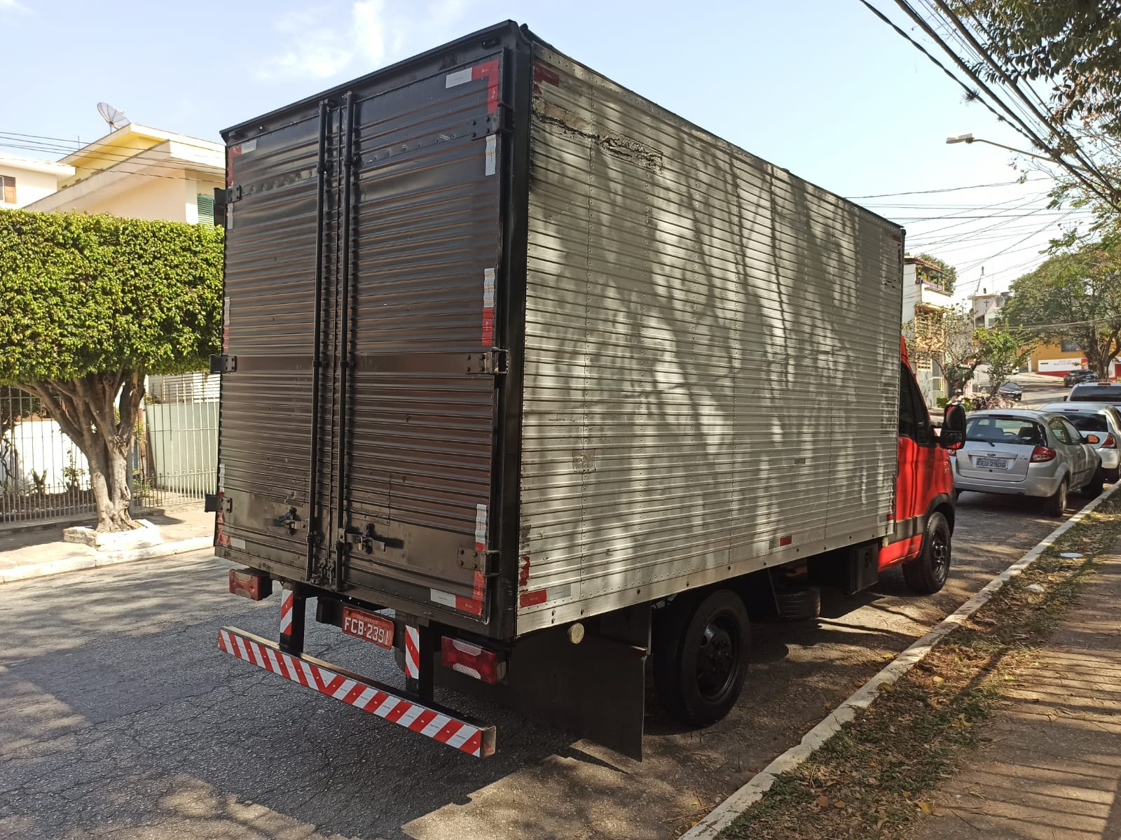 Iveco Daily 3.0 Diesel 35S14 Ano 2013 Baú