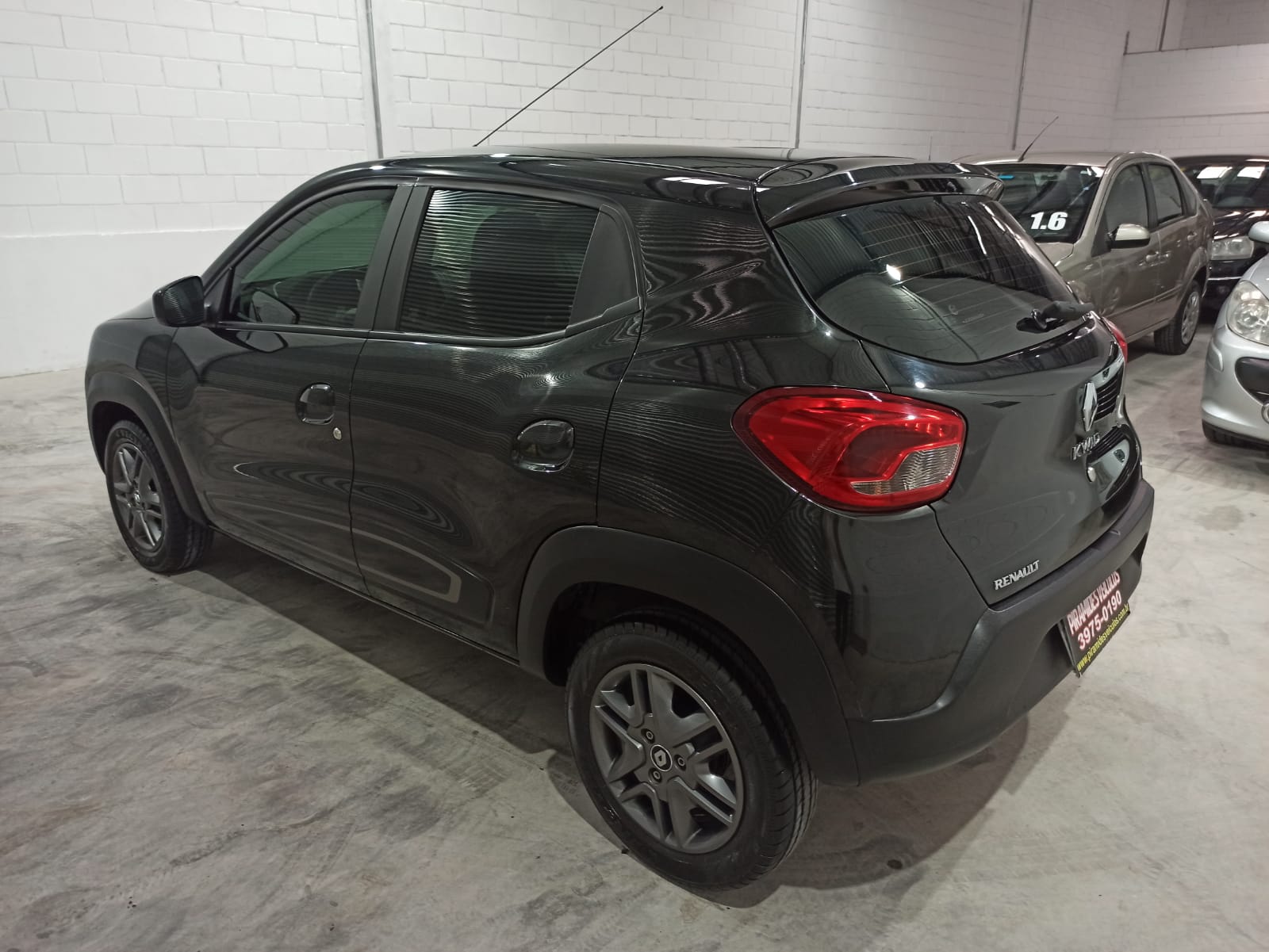 RENAULT KWID 1.0 INTENSE ANO 2018 KM 36.600 COMPLETO